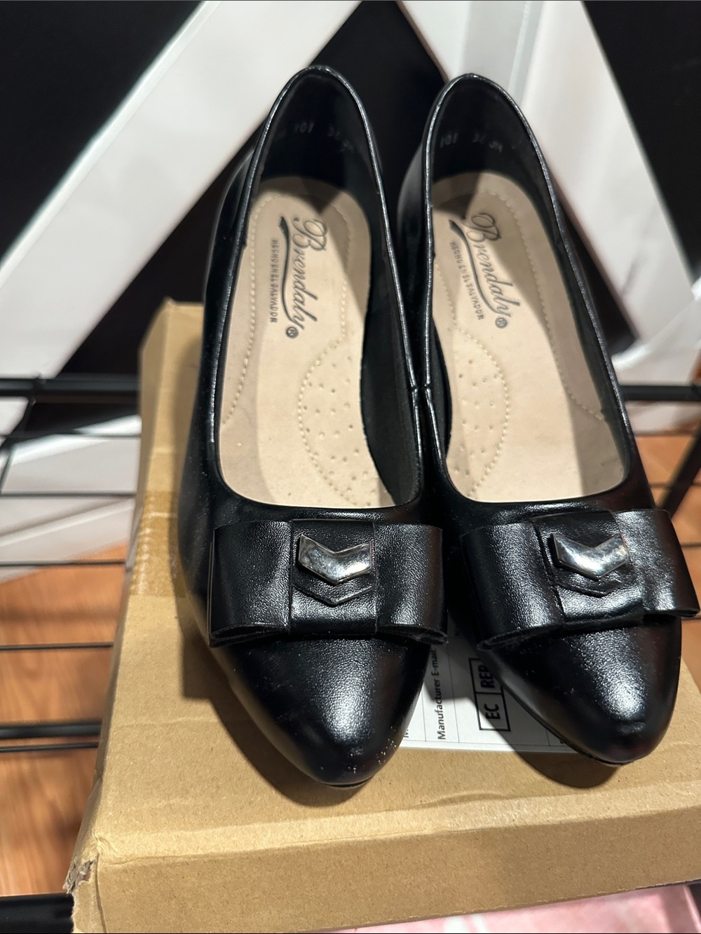 H&M Black Pointed Toe Flats with Bow Accent